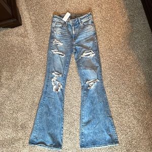 AE Ne(x)t Level Ripped Super High-Waisted Flare Jean NWT